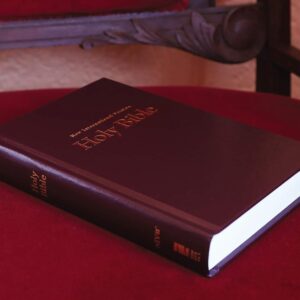 NIV, Value Pew and Worship Bible, Hardcover, Burgundy