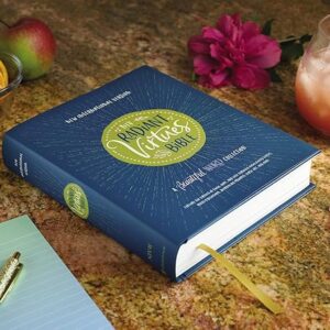 NIV, Radiant Virtues Bible: A Beautiful Word Collection, Hardcover, Red Letter, Comfort Print: Explore the virtues of faith, hope, and love